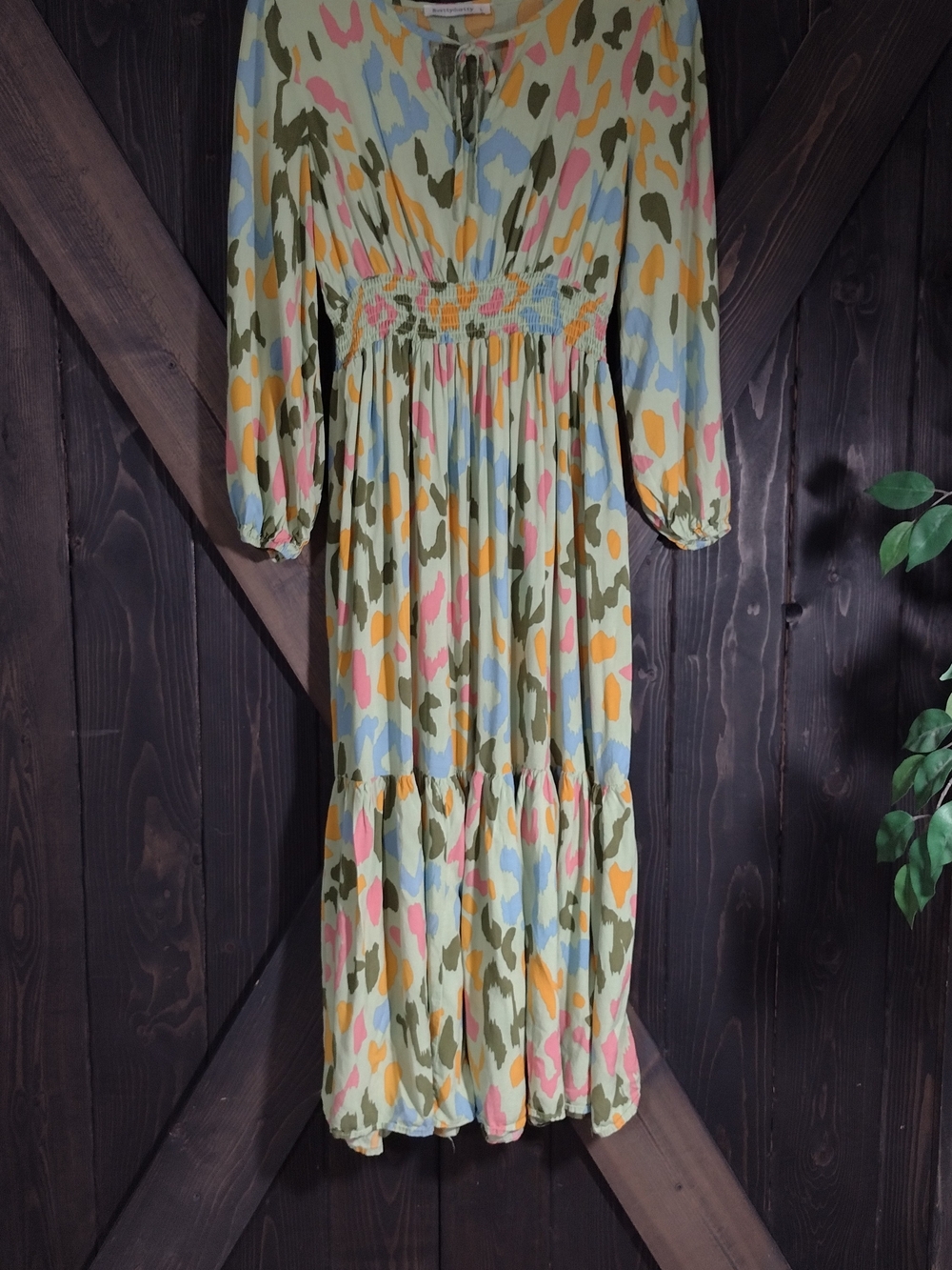 Women's Long Sleeve Smocked Waist Maxi Dress in Pastel Floral Print Size Large